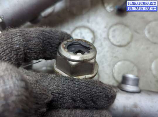 купить Рампа (рейка) топливная на Audi A6 (C6) 2004-2011