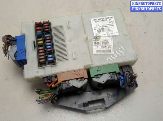 Блок предохранителей FO2141685 на Ford Mondeo 4 2007-2015