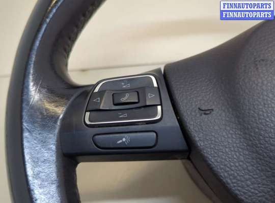Подушка безопасности водителя (AirBag) на Volkswagen Golf VI (5K)