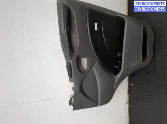 купить Дверная карта (Обшивка двери) на Iveco Daily 5 2011-2014