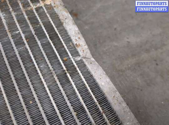 купить Радиатор охлаждения двигателя на Nissan Primera P10 1990-1996