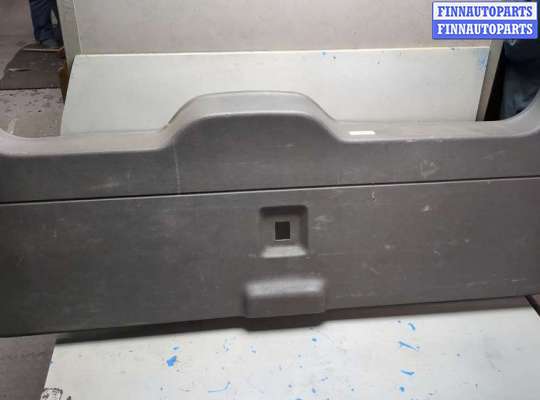 купить Обшивка крышки (двери) багажника на Lincoln Navigator 2002-2006
