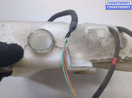 купить Бачок омывателя на Nissan Note E11 2005-2013