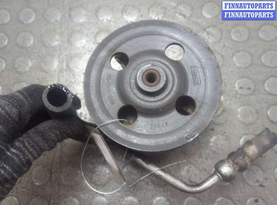 Насос гидроусилителя руля (ГУР) LRN7174 на Land Rover Freelander 2 2006-2014