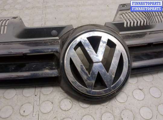 купить Решетка радиатора на Volkswagen Golf 5 2003-2009