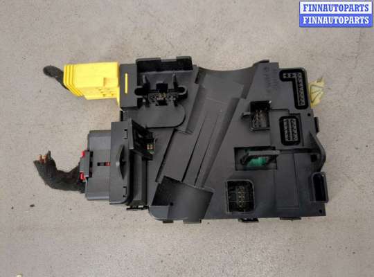 купить Блок управления подрулевыми переключателями на Volkswagen Golf 5 2003-2009