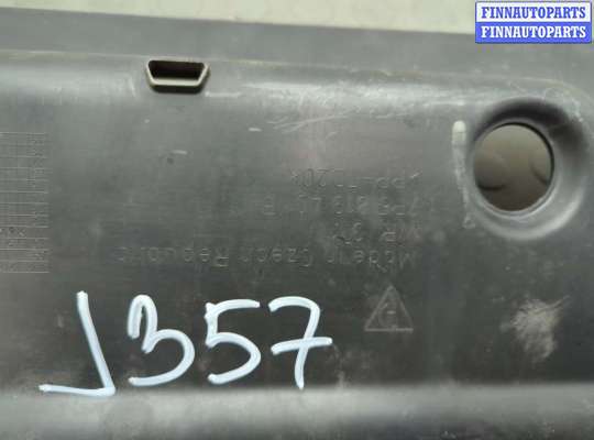 купить Жабо под дворники (дождевик) на Porsche Cayenne 2010-2018