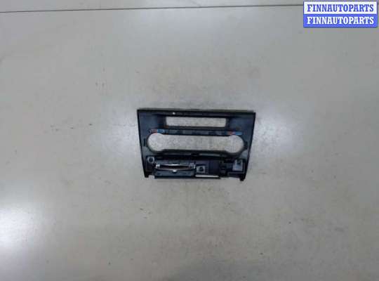 купить Пластик панели торпеды на Renault Laguna 2 2001-2007