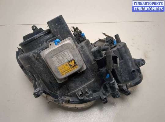 Фара передняя на Mercedes-Benz E (W211)