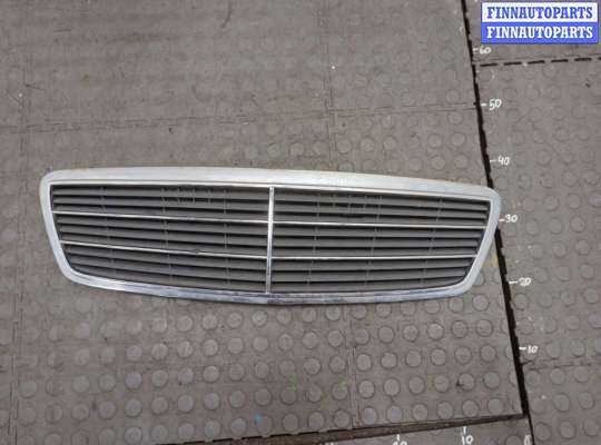 Решетка радиатора MB1722286 на Mercedes C W203 2000-2008