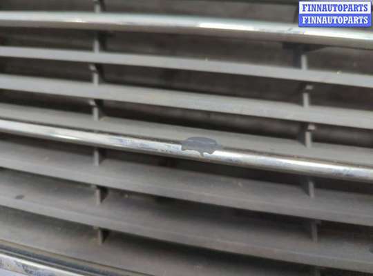 купить Решетка радиатора на Mercedes C W203 2000-2008