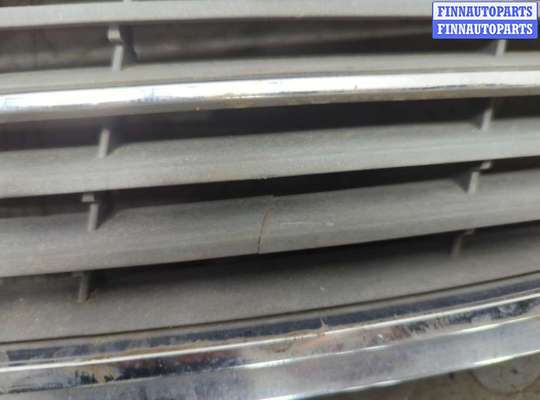 купить Решетка радиатора на Mercedes C W203 2000-2008