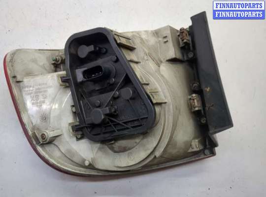 Фонарь задний на Volkswagen Touareg I (7L)