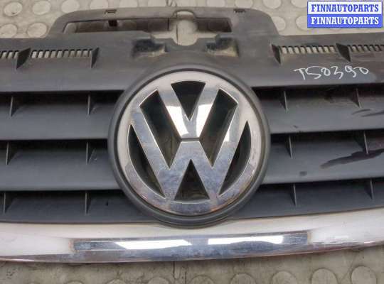 купить Решетка радиатора на Volkswagen Touran 2003-2006