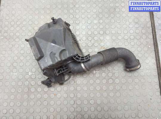 Корпус воздушного фильтра на Ford Focus III
