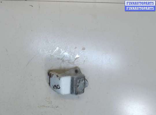 Петля двери MB1423964 на Mercedes Vito W639 2004-2013