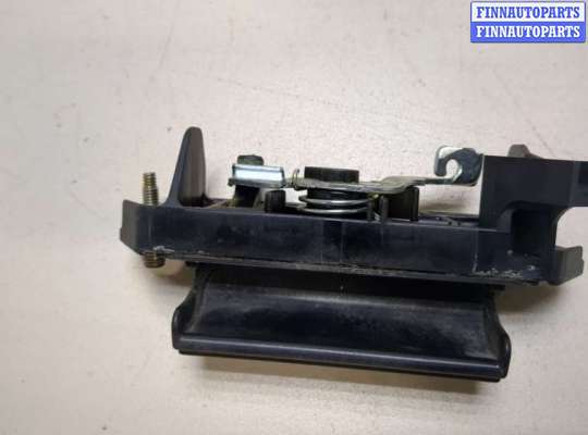 Ручка крышки багажника TT795407 на Toyota Highlander 1 2001-2007