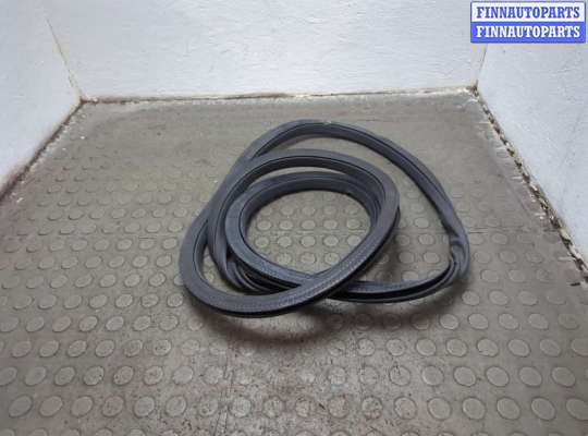 купить Уплотнитель на Ford Fusion 2012-2016 USA