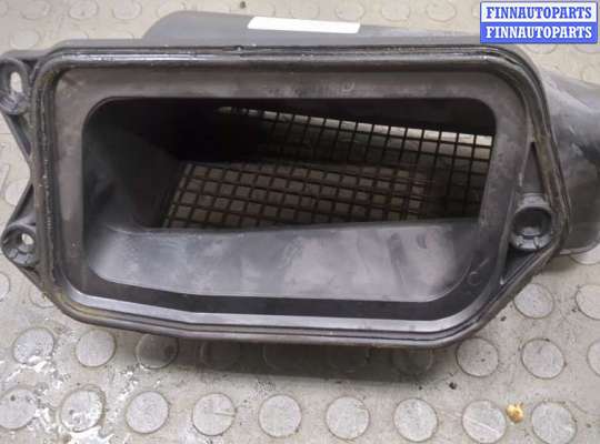 Воздухозаборник на Audi Q5 (8R)