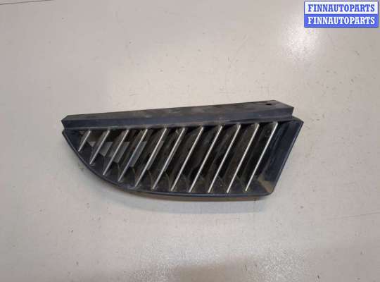 Решетка радиатора MT536266 на Mitsubishi Colt 2002-2012