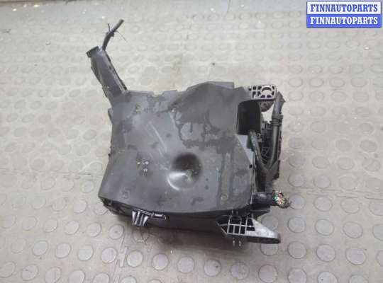 купить Блок предохранителей на Toyota Auris E15 2006-2012