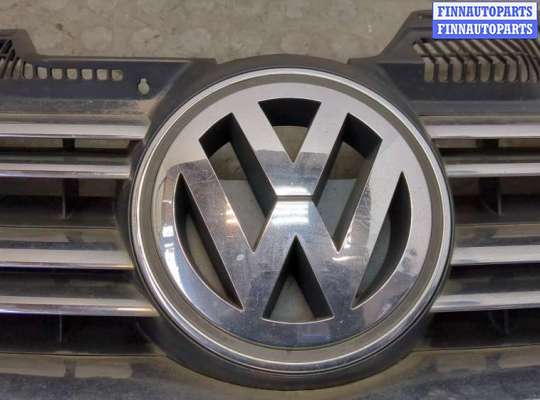 купить Решетка радиатора на Volkswagen Jetta 5 2004-2010
