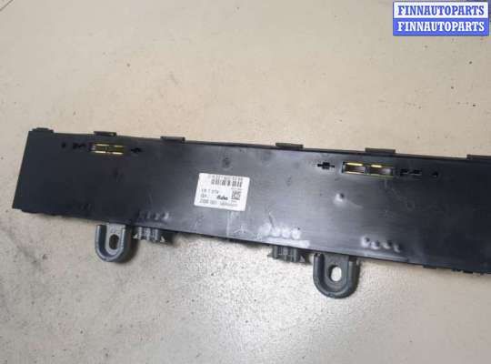 купить Усилитель антенны на Mercedes S W221 2005-2013