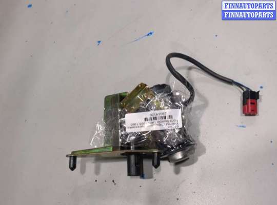 купить Кнопка открывания багажника с крышки на Ford Scorpio 1994-1998