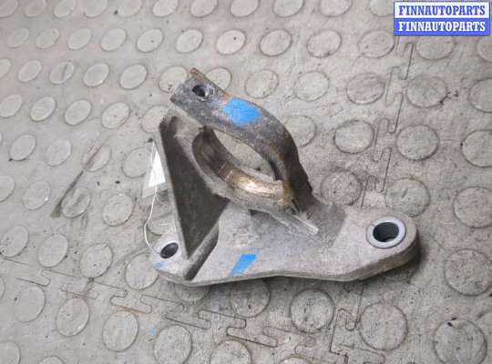 Кронштейн полуоси RN1575435 на Renault Scenic 2009-2012