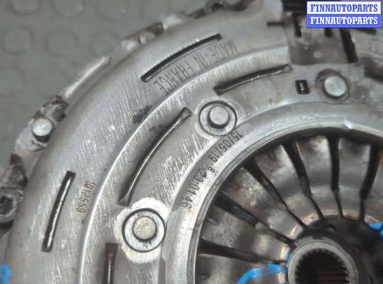 Маховик на Peugeot 3008 I