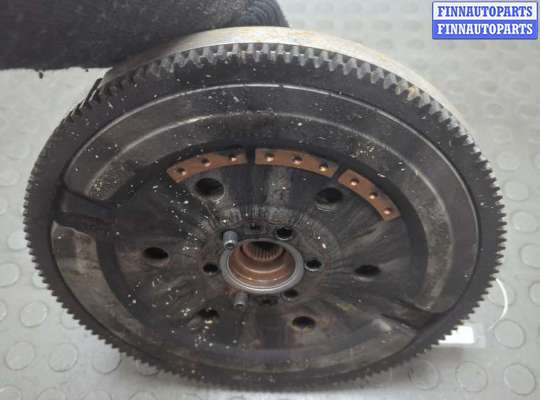 Маховик на Peugeot 3008 I
