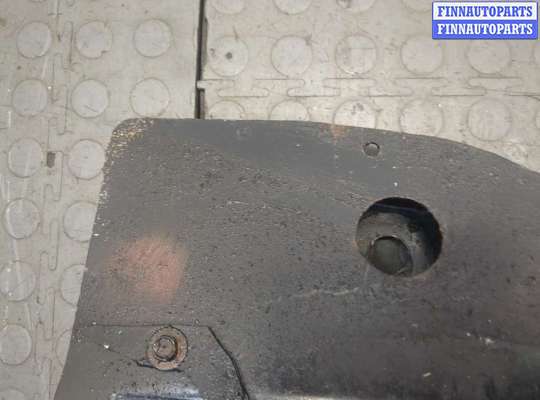 купить Балка под радиатор на Nissan Note E11 2005-2013