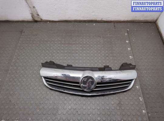 Решетка радиатора OP2434167 на Opel Zafira B 2005-2014