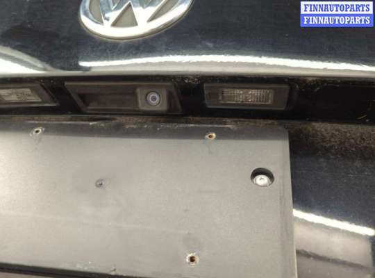 купить Обшивка крышки (двери) багажника на Volkswagen Touareg 2010-2014