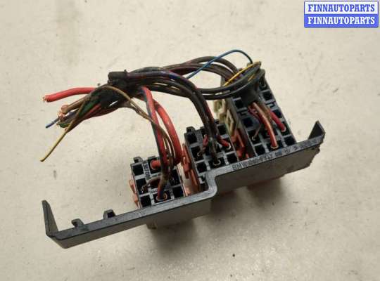 Реле прочее на BMW 7 (E38)