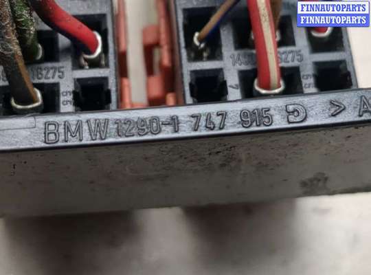 Реле прочее на BMW 7 (E38)