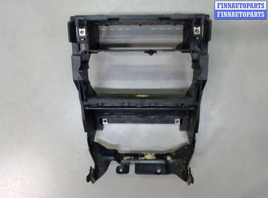 купить Кронштейн магнитолы на Audi A4 (B6) 2000-2004