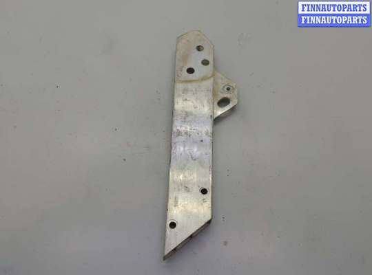 Кронштейн радиатора MB1610597 на Mercedes GLC X253 2015-2022