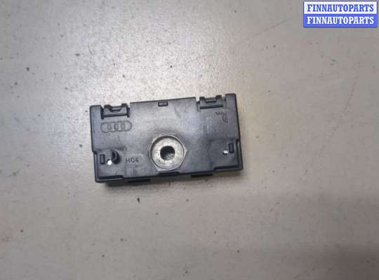 купить Усилитель антенны на Audi A3 (8V) 2012-2020