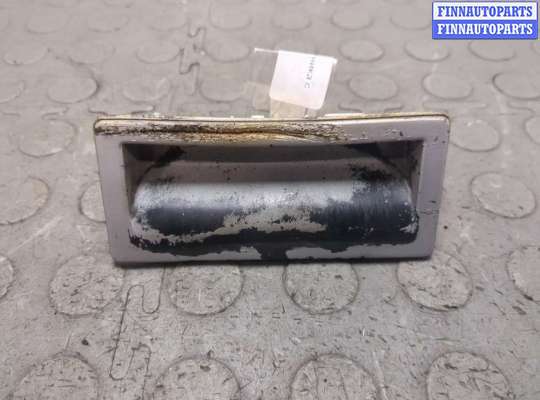 купить Кнопка открывания багажника с крышки на Skoda Yeti 2009-2018