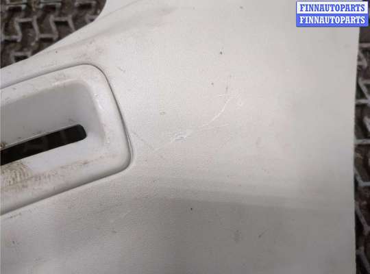 купить Обшивка центральной стойки на Volvo XC90 2014-2019