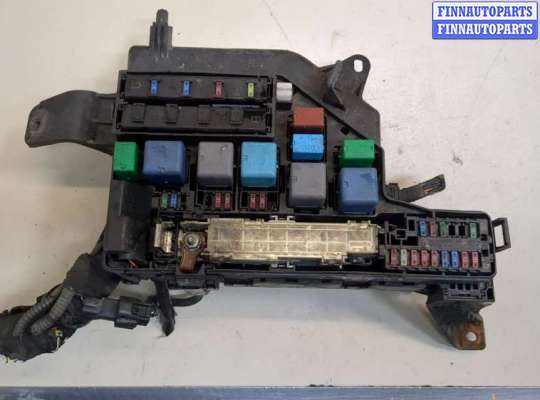 купить Блок предохранителей на Toyota Prius 2003-2009