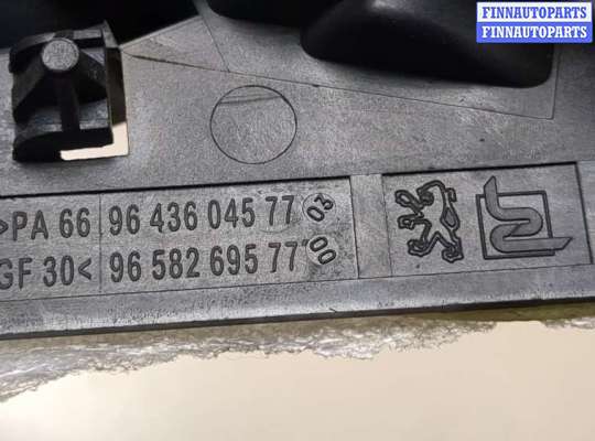 купить Ручка двери салона на Peugeot 307