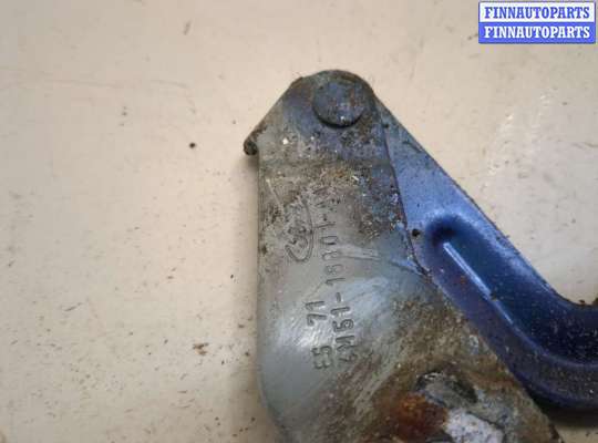 купить Петля капота на Ford Focus 2 2008-2011