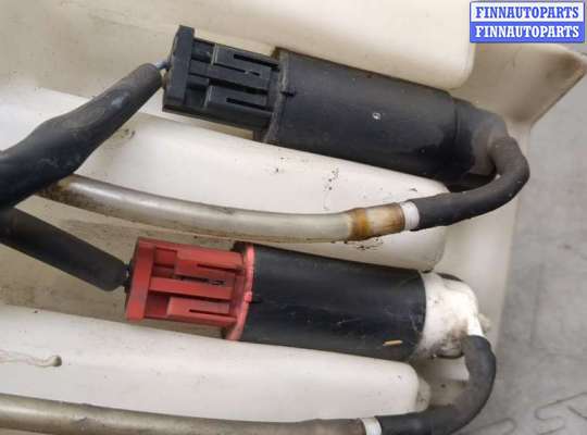 купить Бачок омывателя на Toyota Corolla Verso 2004-2009