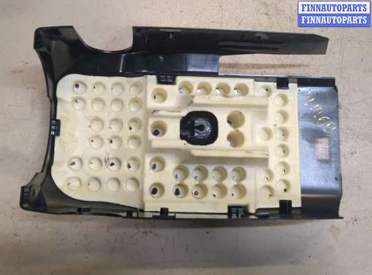 Кожух рулевой колонки AU1607389 на Audi A4 (B9) 2015-2023
