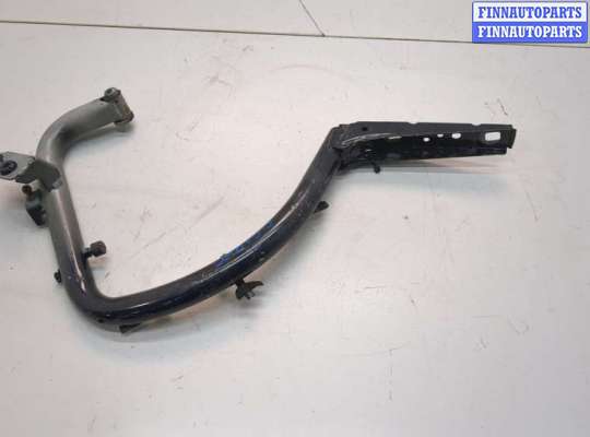 Петля крышки багажника на Mercedes-Benz S (W222)