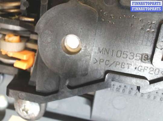 купить Ручка двери салона на Mitsubishi Grandis