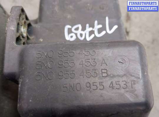 купить Бачок омывателя на Volkswagen Tiguan 2011-2016