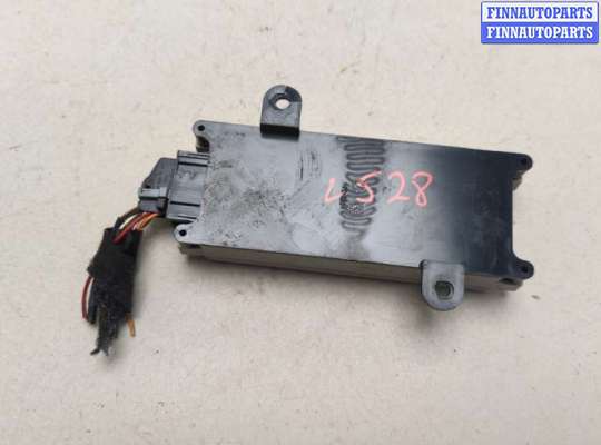 купить Усилитель антенны на Mercedes GL X164 2006-2012